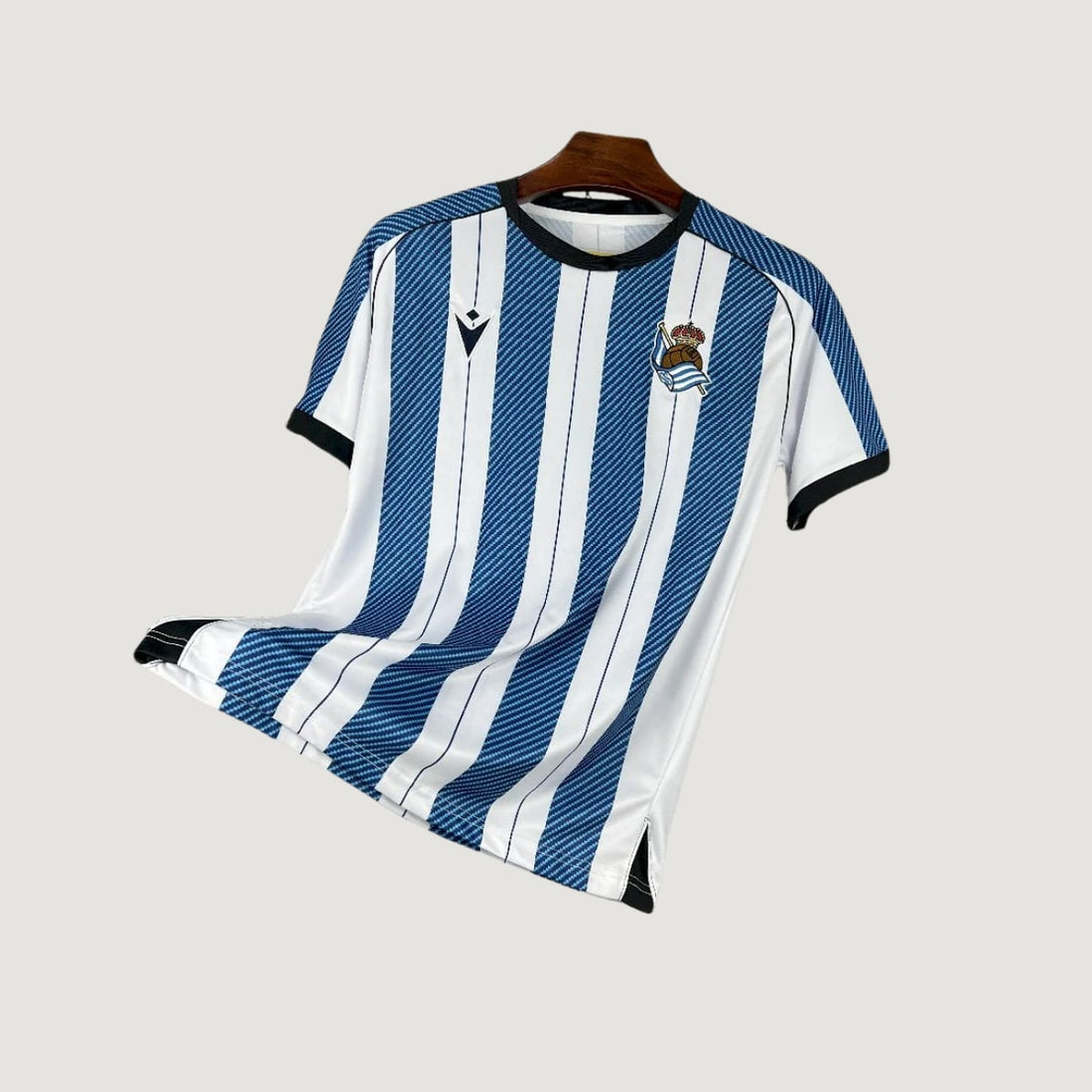 Real Sociedad – Maillot Domicile 2025/26 – Rayures Bleu, Blanc