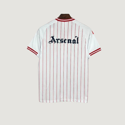 Arsenal FC – Maillot Concept 2025/26 – Blanc à Rayures Rouges