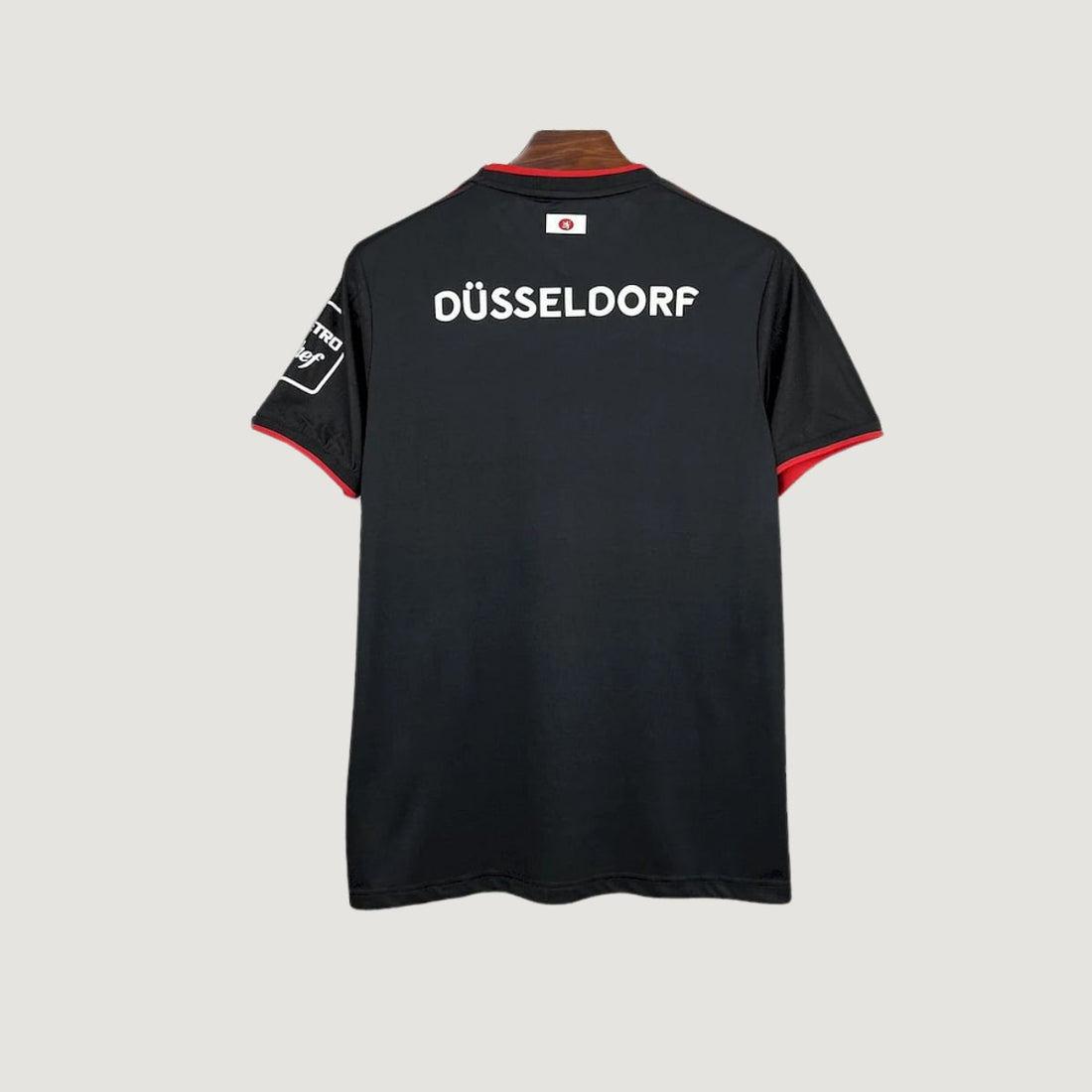 Fortuna Düsseldorf – Maillot 2025/26 – Noir, Rouge