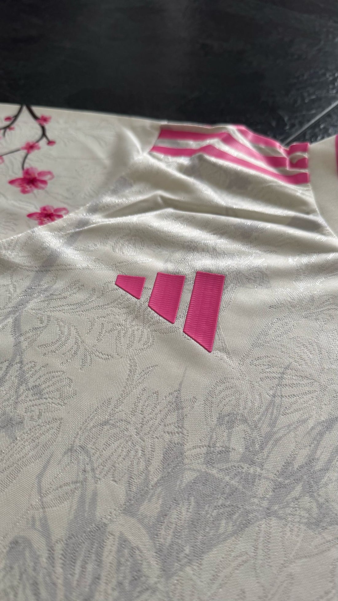 Japon – Maillot Concept – Blanc Rose Bleu